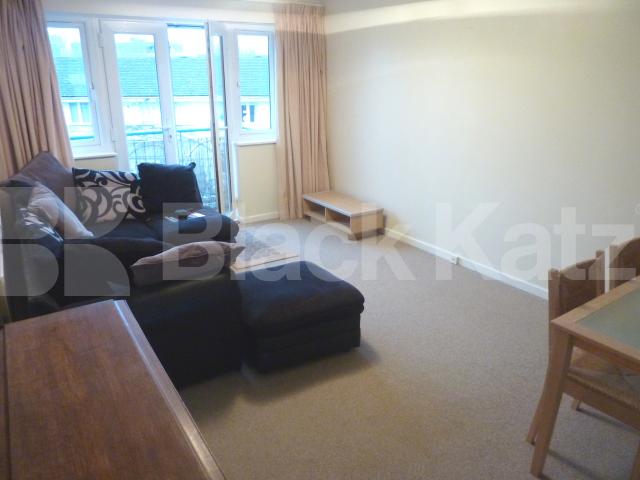 			NEW INSTRUCTION!, 1 Bedroom, 1 bath, 1 reception Flat			 Barker Drive, CAMDEN